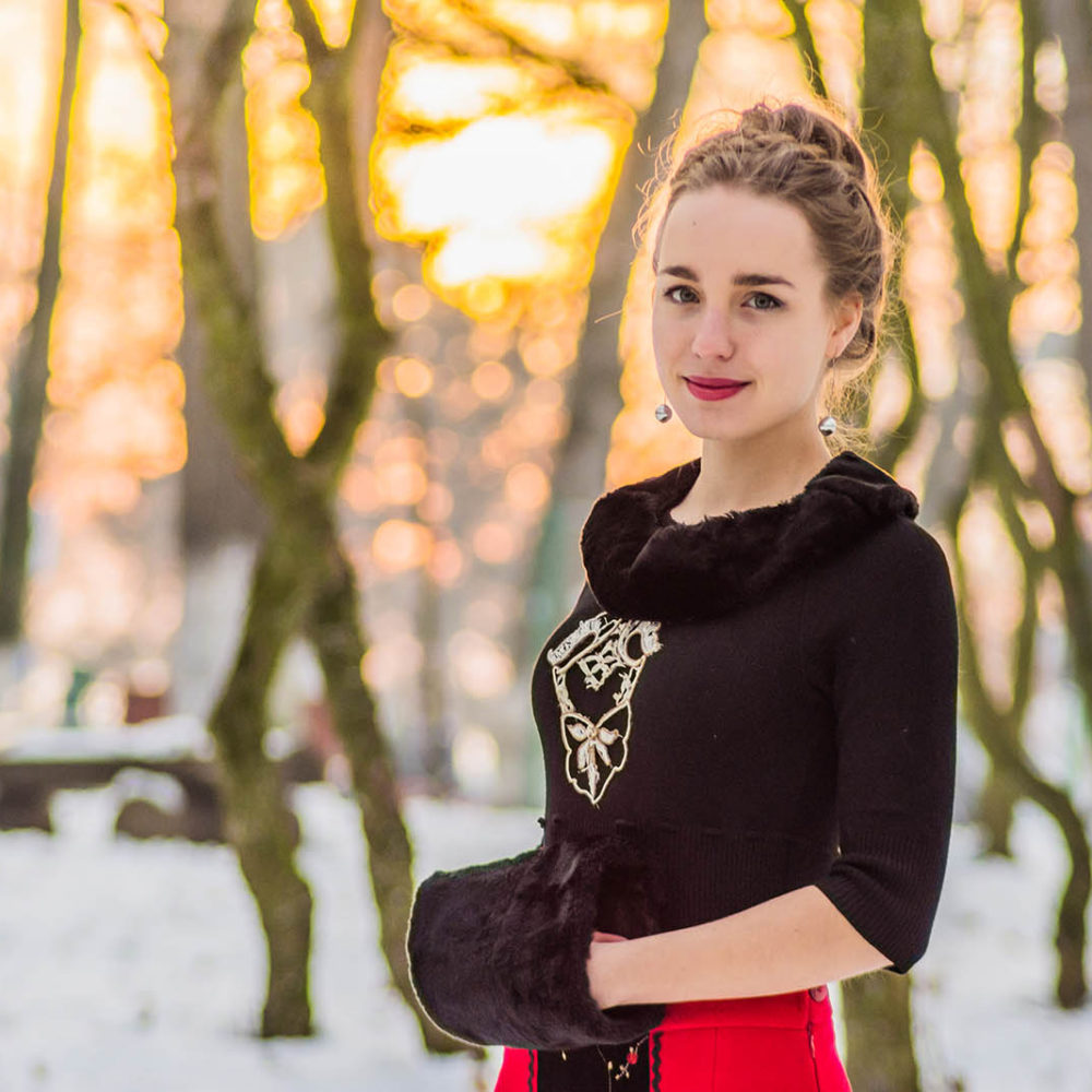 Ruha Divat Stilus Marosvasarhely Ruha tervezo Desginer Stil Rochii Targu Mures Angela Ordogh